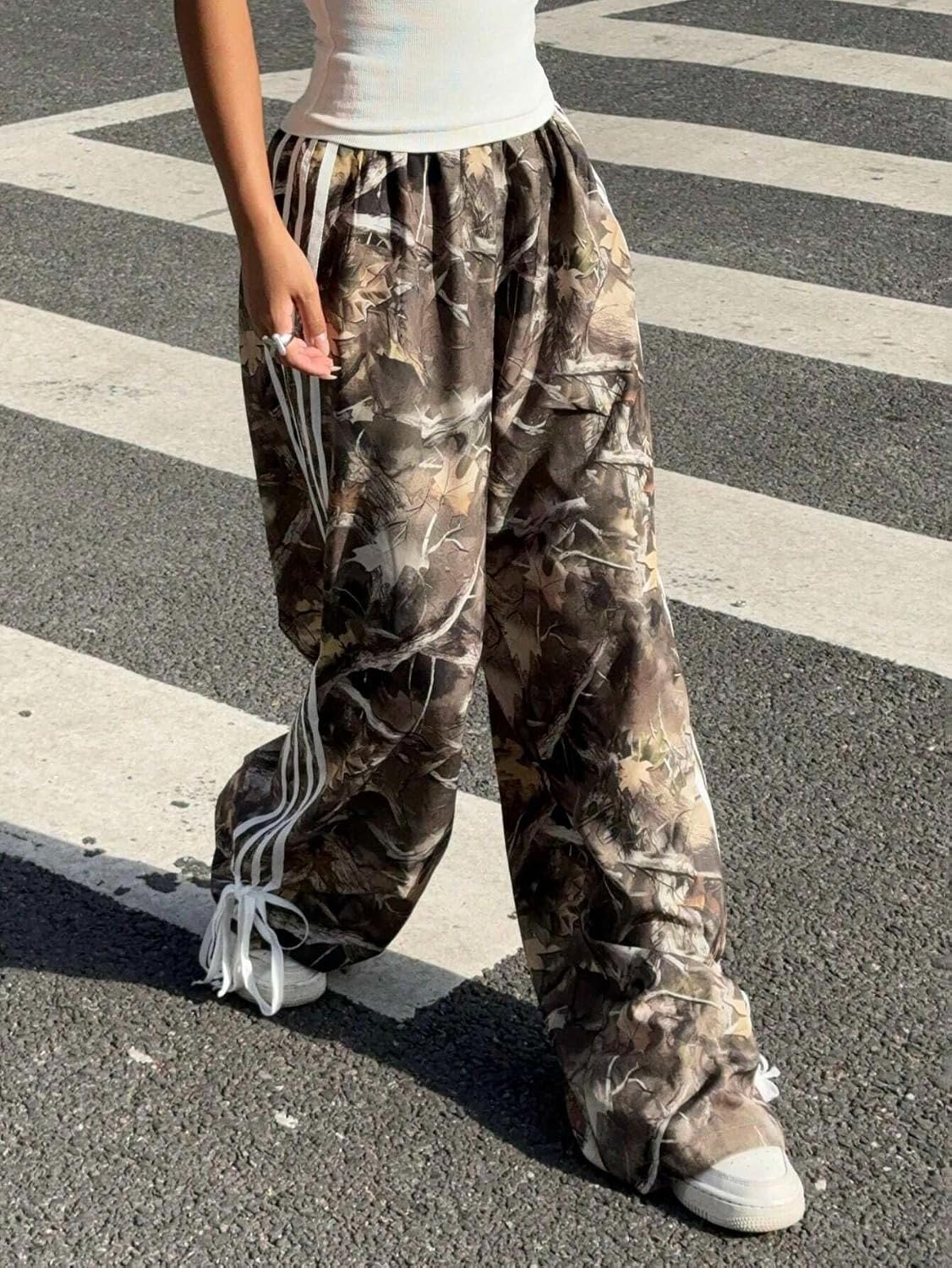 image:imageZAFUL Womens Side Striped Baggy Pants Wide Leg Track Pants Streetwear4brown Leaf