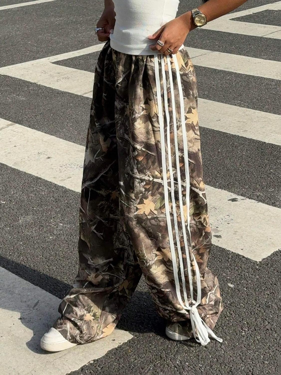 image:imageZAFUL Womens Side Striped Baggy Pants Wide Leg Track Pants Streetwear4brown Leaf