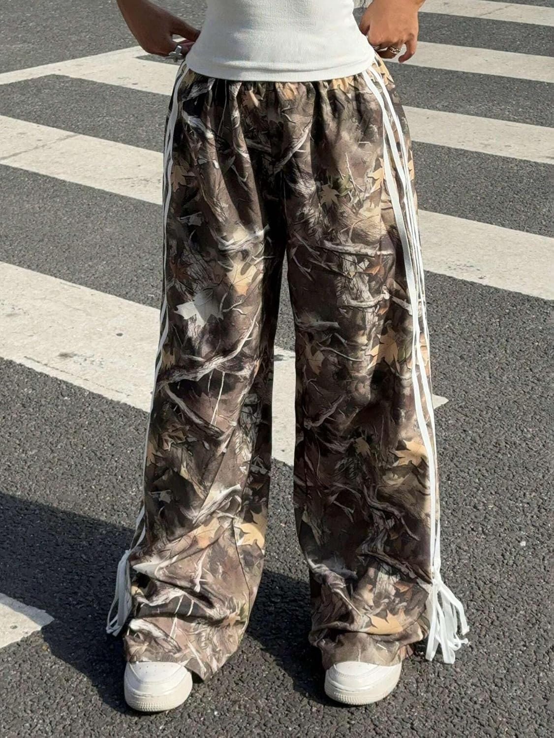 image:imageZAFUL Womens Side Striped Baggy Pants Wide Leg Track Pants Streetwear4brown Leaf